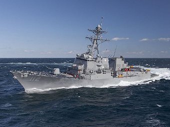 США приняли на вооружение эсминец типа "Арли Берк"