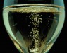Физика шампанского: сколько пузырьков в одном фужере?